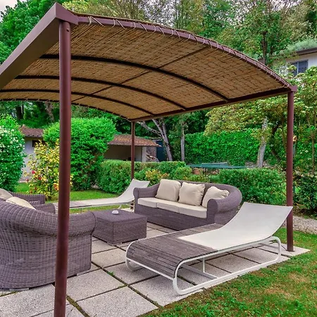 Antica Magnolia, Historical Retreat In Versilia Villa