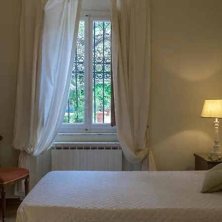Villa Antica Magnolia, Historical Retreat In Versilia Camaiore